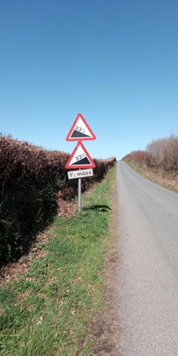 Near Hawkridge, down then 👆..?