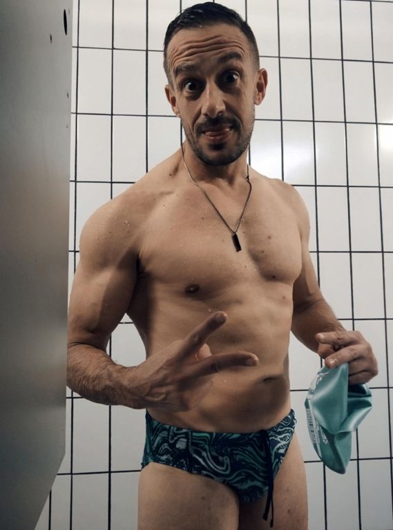 NATACIÓN
300+6x50tec+6x100+4x50 progres.+200vc