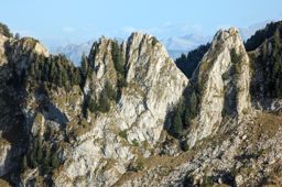 via ferrata Rocher de Naye et retour par les grottes