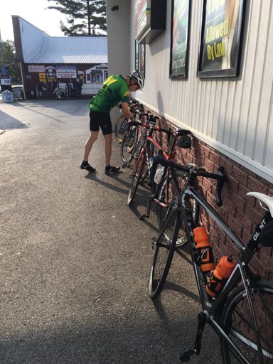 Quick pit stop for water 💦 on our every Wednesday evening “Outspokenwheelman” ride.