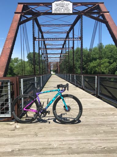 I like old bridges. This one was built in 1897 🤓