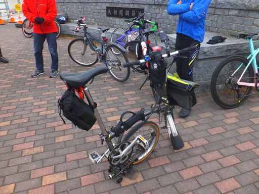 ポタリングなので折り畳み自転車、クロスバイク、マウンテンバイクなど自由に。