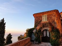 Beaulieu à Eze-village