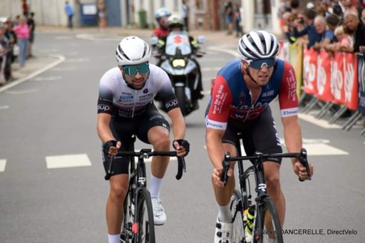 16de, kopgroep van 15 van weg