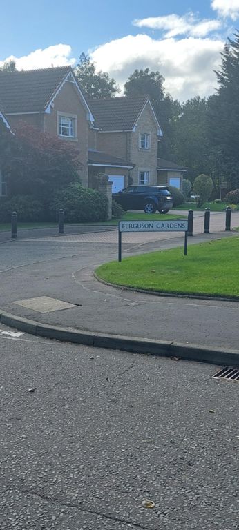 Ferguson Gardens is the fourth cul-de-sac after Ferguson Green, ..View and ..Court, off Ferguson Drive which leads to Musselburgh Golf Course, said to be the world's oldest continually played,  where a fountain commemorates Open Champion golfer Bob Ferguson (1846-1915), born and bred in Musselburgh.  Lorraine talked to two groundsmen in an electric buggy who were glad to be acknowledged. https://www.johngraycentre.org/collections/getrecord/ELHER_MEL4101/ & https://en.wikipedia.org/wiki/Bob_Ferguson_(golfer) & https://en.wikipedia.org/wiki/Musselburgh#Sport