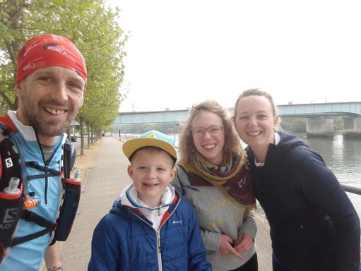 quelques kms avec les soeurettes et Léo à Oissel 😍