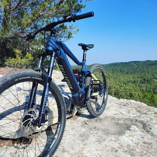 Haibike Fullseven Sduro 2021 en haut des Alpilles