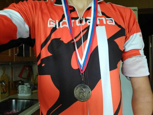 Вроде бы золото..)