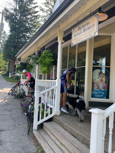 Bakery stop in Kettleby