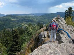 Escalade roche de Boslimpré
