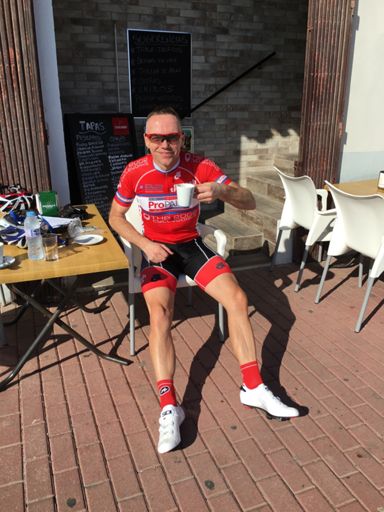 Cafe stop uno - sun cream needed!