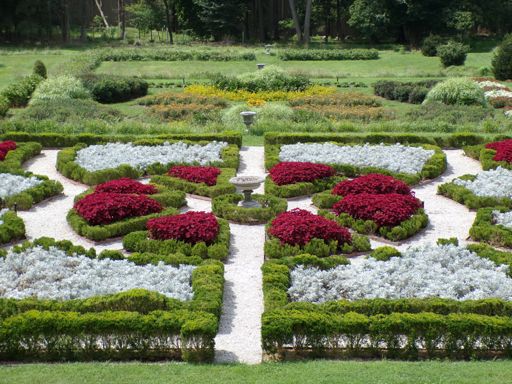 parterre of "falling gardens"