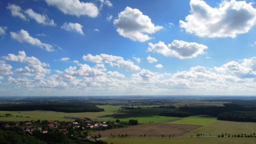Blick vom Collmberg in Richtung Dresden.