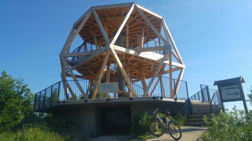 Hármashatár-hegy (495 m)