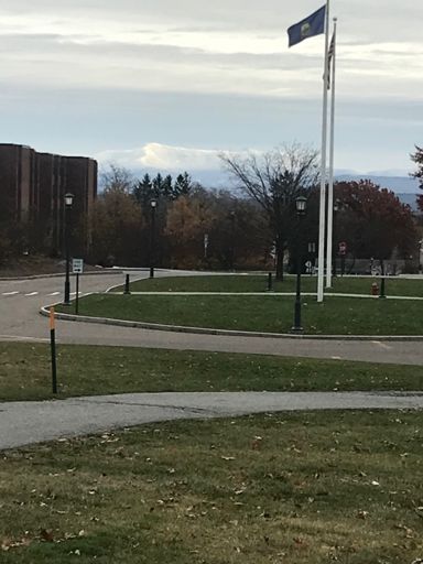 There’s snow on them thar hills!