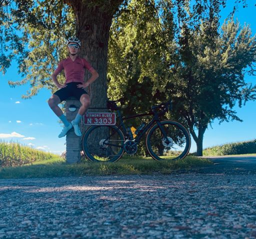 Self timer pics while the Daddio changes his flat 😂