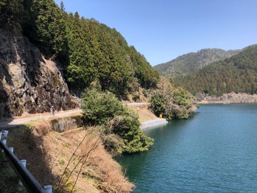 犬上川ダム。、雪解け水でいっぱい！これから田植えやし、安心！