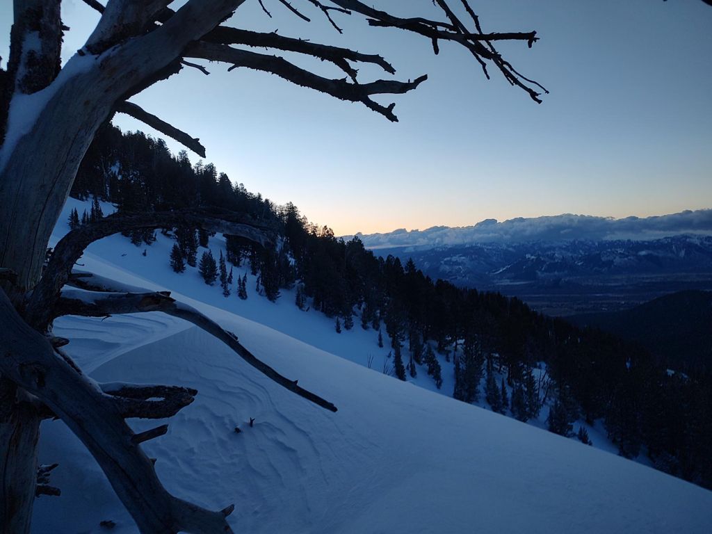 Double-click to expand Morning Backcountry Ski — photo 2