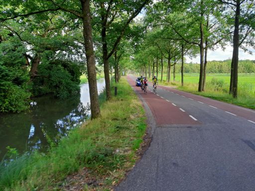 Vaak fietste ik achteraan, maar 1 keer 😉 moest ik wel even wachten ....