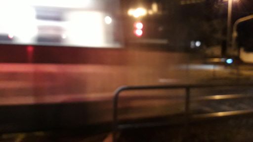 Strassenbahn brettert durch 1