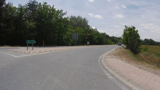 Csákvár felől Sőréd felé.  Strava szerint bringával erre még sosem jártam.