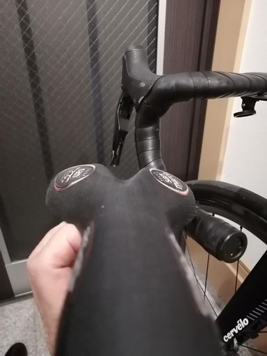 サンマルコ era 見ての通りかまぼこ状のラウンド。多分私は前後長が長いほうが良い。