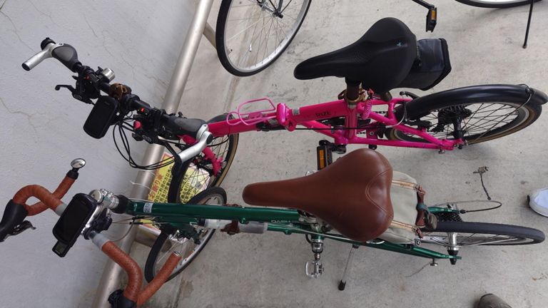 いつもの二台で。
今日は時々迷子になる奥様のために新アイテム投入。 これで少し離れても場所を把握しやすくなった。