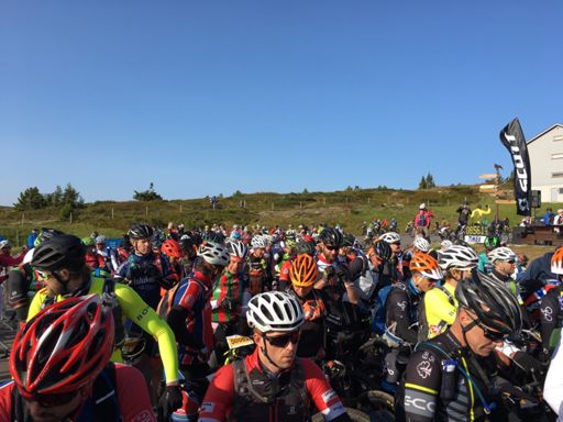 Några ynka plusgrader bjöds de på uppe vid starten. Men solen gjorde ett bra jobb 👍