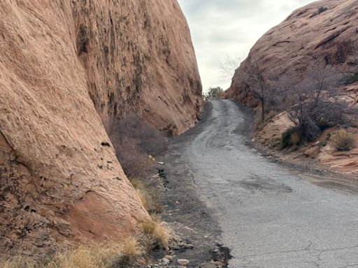 The Cleft on lower Sand Flats Rd.