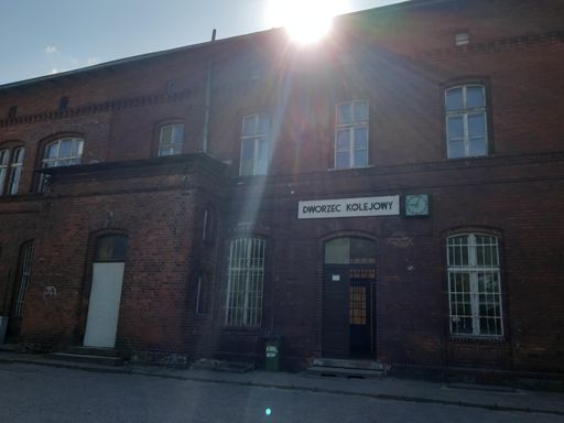 Bardzo ciekawa ta miejscowość, dworzec w Dworcu?