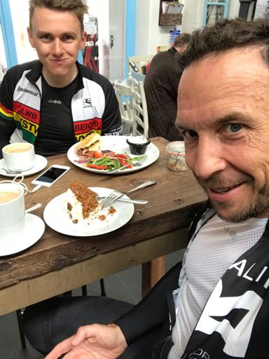 Caron & me (time for food)