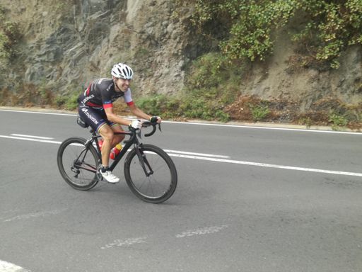 Los "fotógrafos" hicieron un stop en su paseo para darme ánimos  😅  En El Guanche