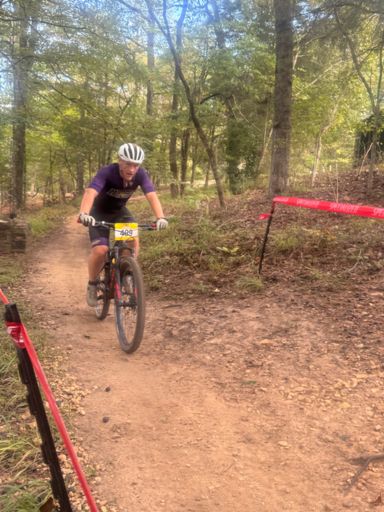 J coming through on Lap 1