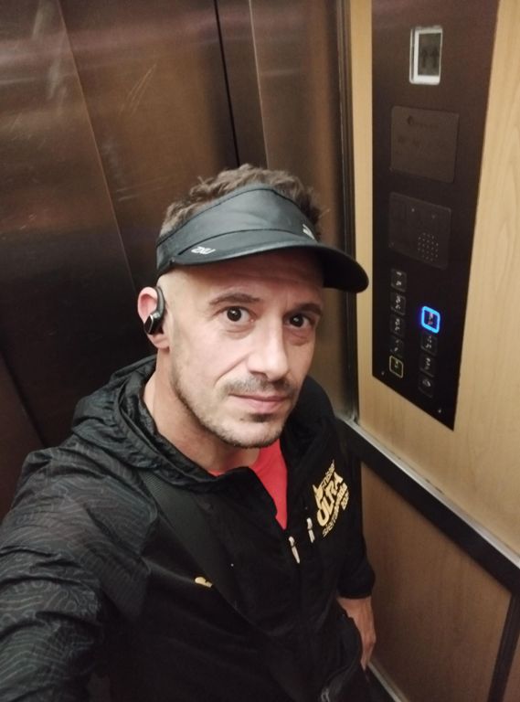 Carrera de mañana
15'cal.+4x6' Z3 bajo(2'sv)+15'vc.