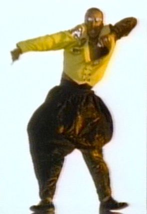 Same kit I wore this morning. What is lacking in aerodynamics is made up for in nostalgia.