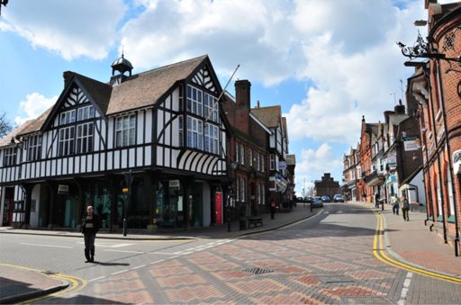 ⬆️ Tring (google images)