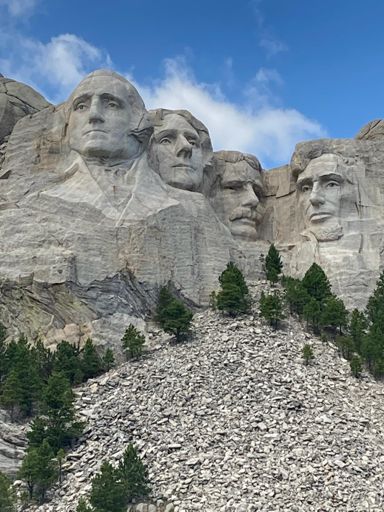 President Washington, Jefferson, Roosevelt and Lincoln.